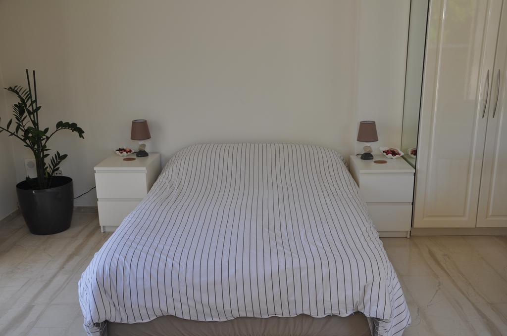 Cosy Studio With Garden / Individual Apartment Atenas Exterior foto